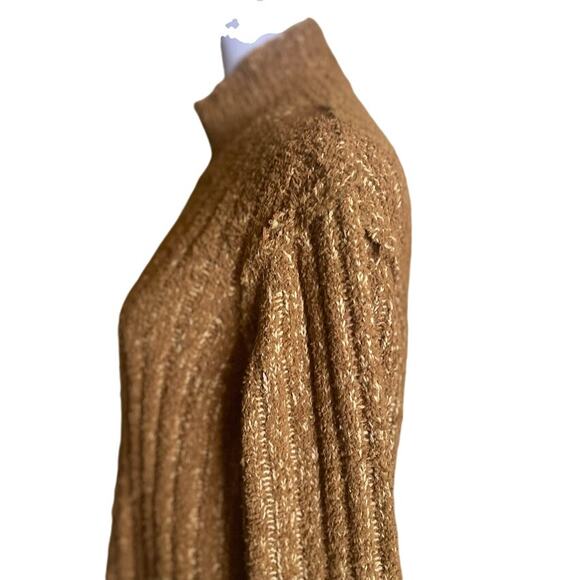 Steve Madden Tan Kirsten Mock Neck Sweater Size Medium NWT - Picture 4 of 8